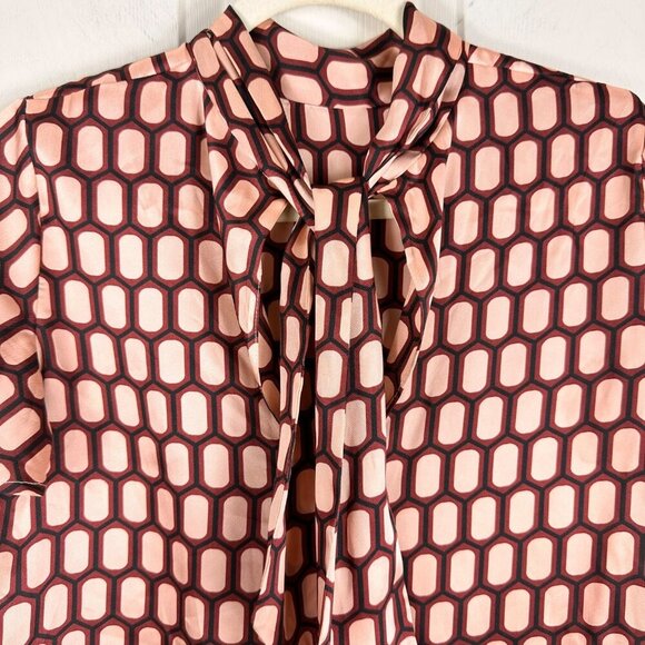 Zara Short Sleeve Blouse Burgundy Cream‎ Geometric Print Bow Satin Size XSmall - Picture 3 of 9